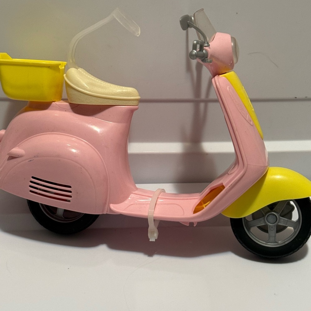 Barbie Mattel pink scooter